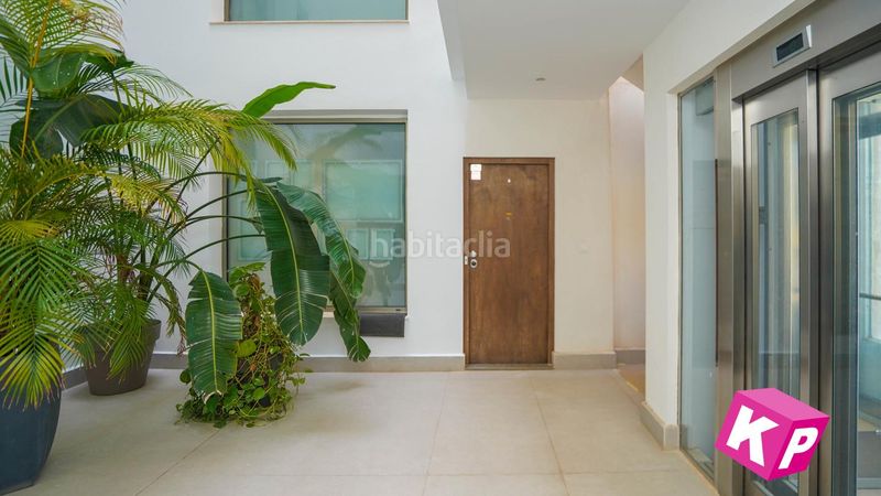 Foto bd734975-538c-4b9e-9e5a-a223b543e2e5. Àtic amb calefacció aparcament piscina a Calas Santiago Bernabeu Santa Pola