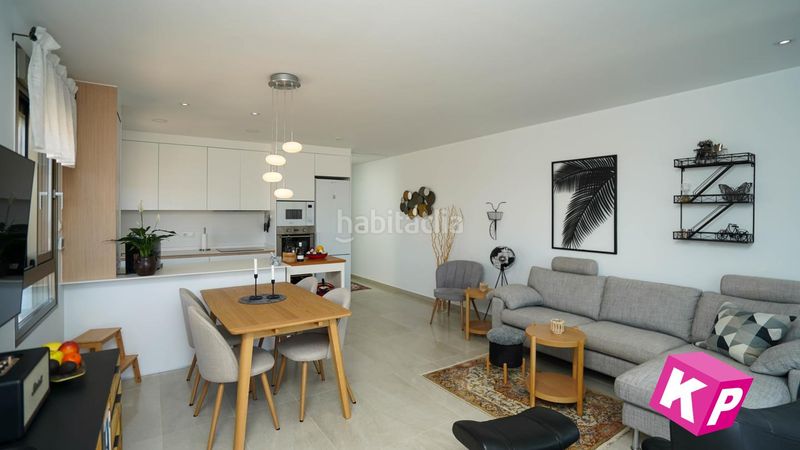 Foto d853e518-d74c-434b-b13f-3c7ab04bbd15. Àtic amb calefacció aparcament piscina a Calas Santiago Bernabeu Santa Pola