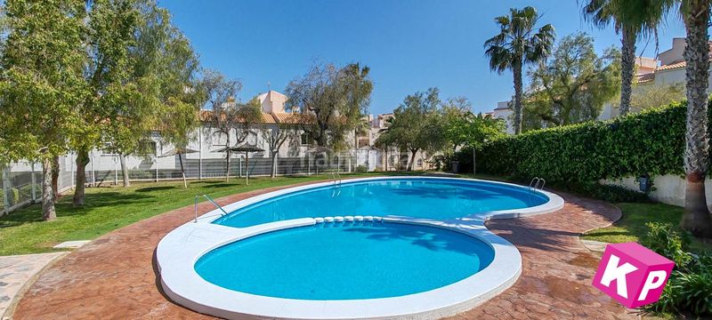 Foto f2dcb782-c7c1-44aa-ba50-7447eba6a03d. Casa amb piscina a Novamar - Mediterráneo Santa Pola