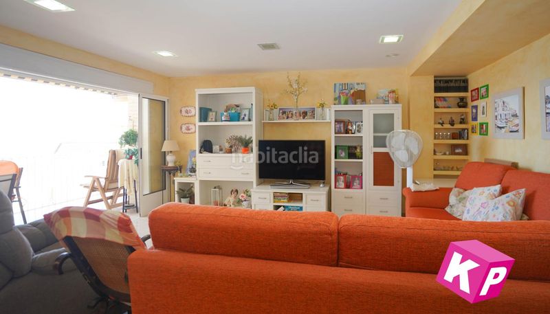 Foto 0bd6de74-ef84-4099-baf7-904b69ac0b93. Pis a Calas Santiago Bernabeu Santa Pola