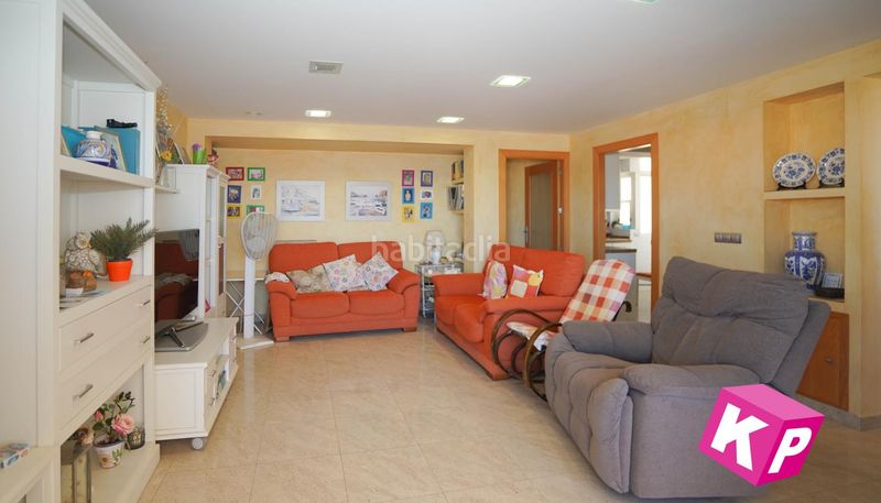 Foto f5a82b9f-a25f-47b6-9cf4-15d1ae141b35. Pis a Calas Santiago Bernabeu Santa Pola