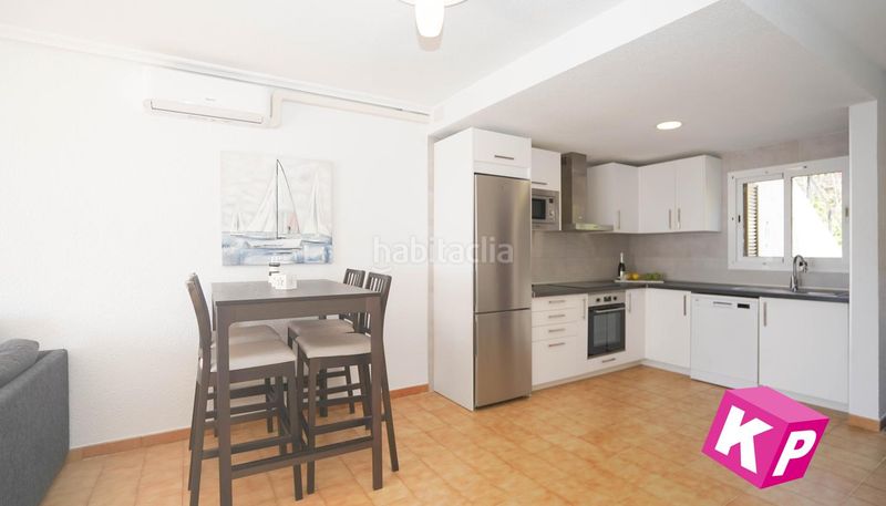 Foto d7cb0266-018c-48c3-9efd-9ce0b685ad3c. Pis a calas Santa Pola este Santa Pola