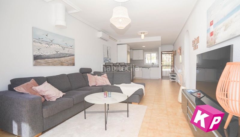 Foto ec7327fa-369f-4f61-999d-aa976b42f88a. Pis a calas Santa Pola este Santa Pola