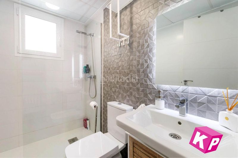 Foto f5f6d93e-fc66-4a3e-ad8a-24883eb5dbd3. Casa amb piscina a Monte y Mar Santa Pola
