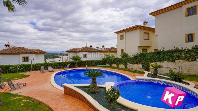 Foto 6b5d1744-bae8-439c-99a6-93737e296892. Casa amb piscina a Rojales
