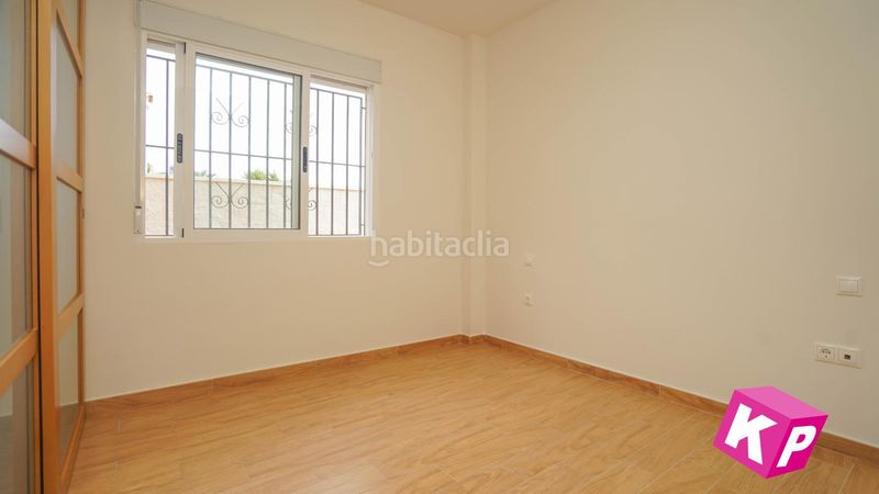 Foto 894960d2-48be-4da2-b797-b4b882575238. Casa amb piscina a Rojales