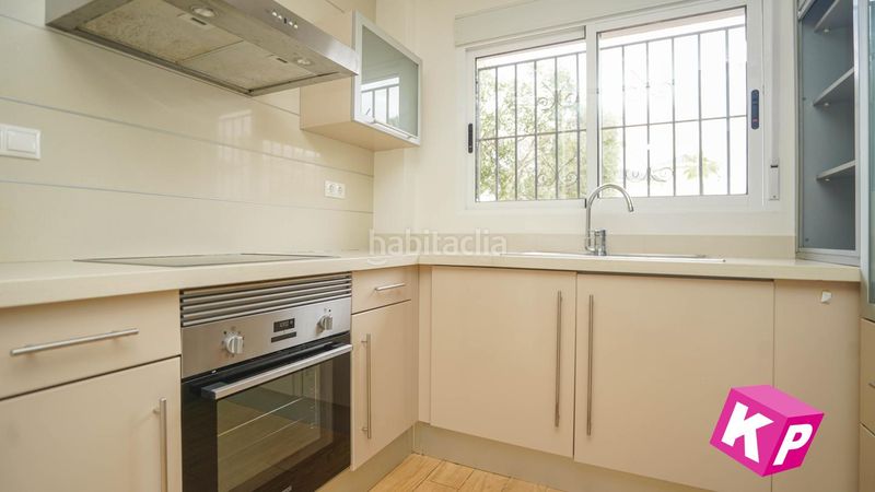 Foto a3e65e07-15d6-4285-8364-f4aab1c21c41. Casa amb piscina a Rojales