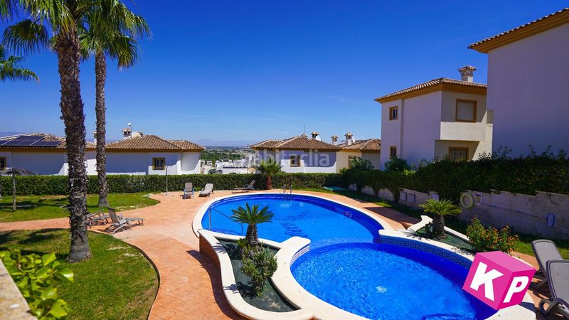 Foto e022449f-2bff-498e-bb7f-89a7d317a461. Casa amb piscina a Rojales