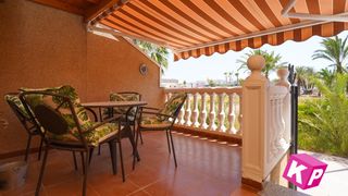 Casa  Salamanca. Casa adosada con garaje privado cerca de la playa.