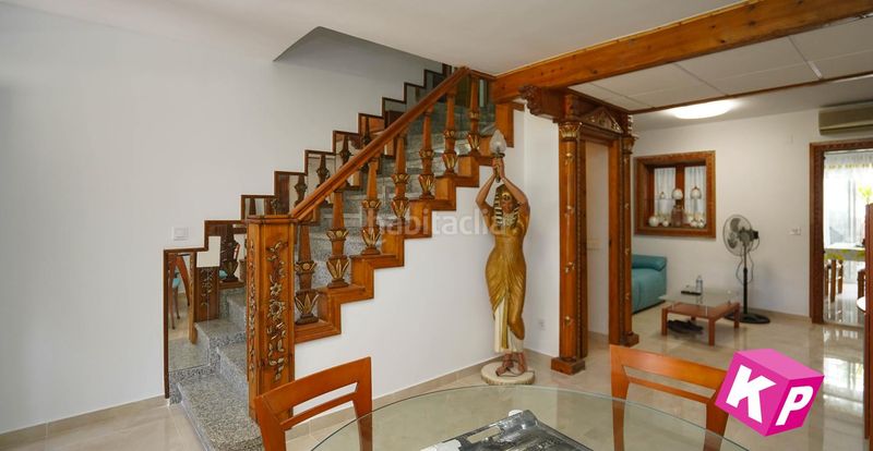 Foto b463299f-871d-4e23-a475-6fb645038b06. Casa amb aparcament a Gran Playa Santa Pola