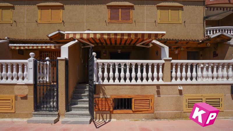 Foto e6a1a148-accc-4274-adf6-c50e33d799b0. Casa amb aparcament a Gran Playa Santa Pola