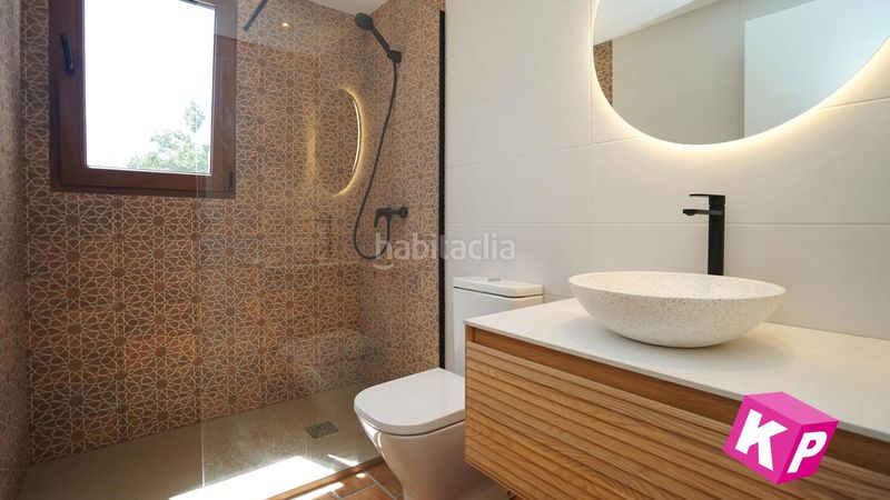 Foto b556b3ea-40bb-4895-9155-5a52cc179e99. Casa amb calefacció aparcament piscina a Valverde Elche / Elx
