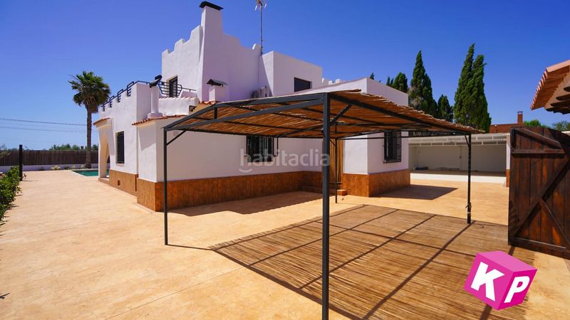 Foto cf744633-2f8a-422d-bebf-103df83f8461. Casa amb calefacció aparcament piscina a Valverde Elche / Elx