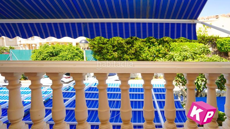 Foto 6dd1f926-37b1-489e-810a-1f23d1bdd5a6. Casa amb piscina a Calas Santiago Bernabeu Santa Pola