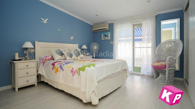 Foto adeac367-1df8-4d15-ab07-c04fbdc300e7. Casa amb piscina a Calas Santiago Bernabeu Santa Pola