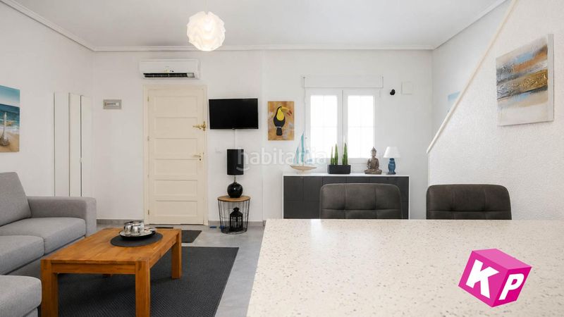 Foto ea3464bd-e0b0-4646-b84f-b2f5fa80d4a6. Casa a Centro Santa Pola