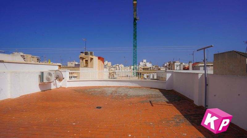 Foto c43482a4-cf72-4b95-bcd7-963682e23b3b. Pis amb aparcament a Centro Santa Pola