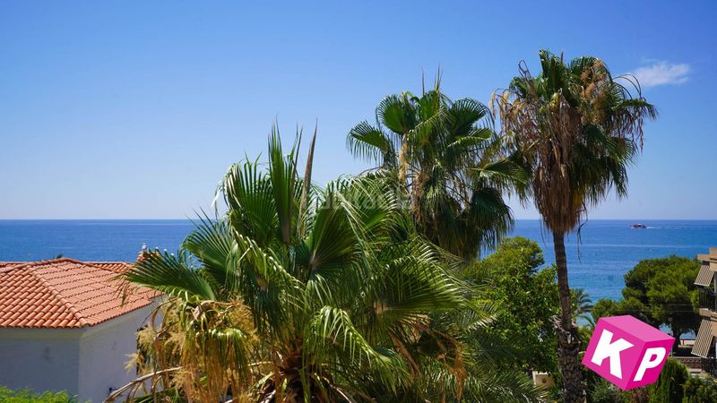 Foto f5d309be-47a3-4d07-a494-d9019393b35f. Pis amb aparcament a calas Santa Pola este Santa Pola