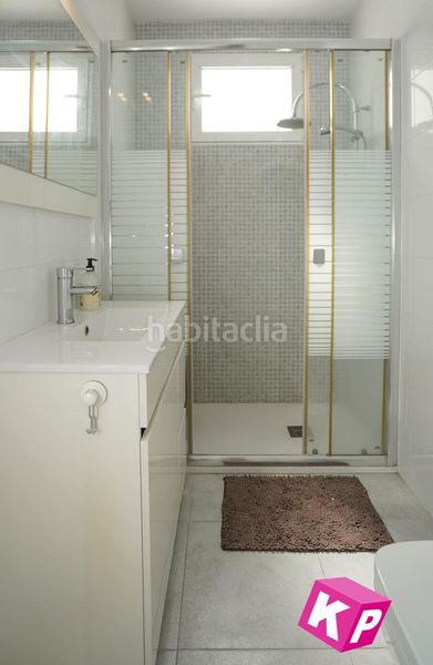 Foto ee5abc16-1aab-4acf-b65b-c3e87f24c54f. Pis a Centro Santa Pola