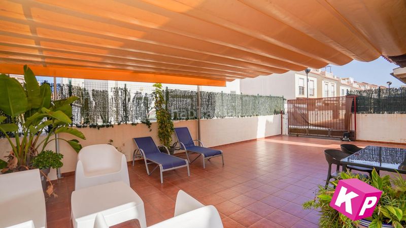 Foto 61b54e9b-6bfe-4b41-8b95-8c481c4995c5. Casa amb piscina a Gran Vista-Olivo de Oro Santa Pola
