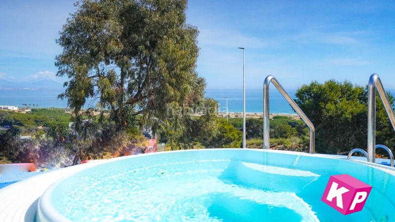 Foto 5603568e-67d2-4d57-8d7f-12fa2c6dd1f5. House with pool in Monte y Mar Santa Pola