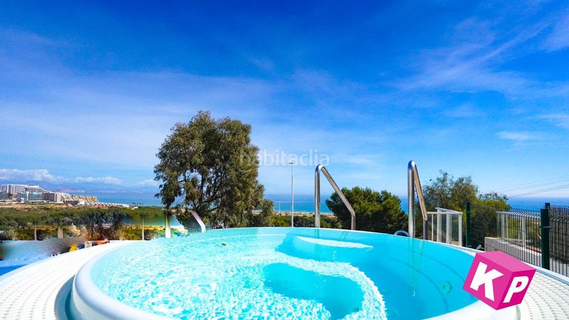 Foto 74cc1515-8b83-41a2-b0a3-fb464595ab22. House with pool in Monte y Mar Santa Pola