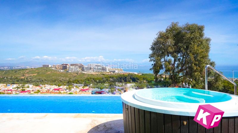 Foto c0a3f3ee-3831-4954-b5e7-57da84531391. House with pool in Monte y Mar Santa Pola