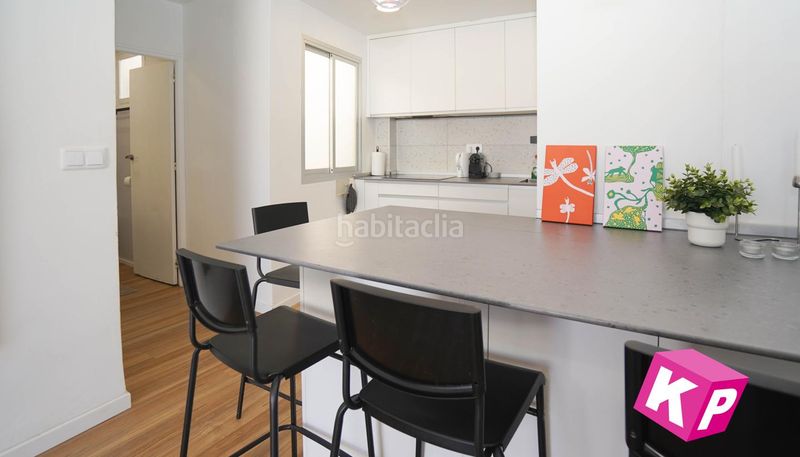 Foto b2781561-aef4-4df1-af3c-9b986334fcc6. Pis a Playa Levante Santa Pola