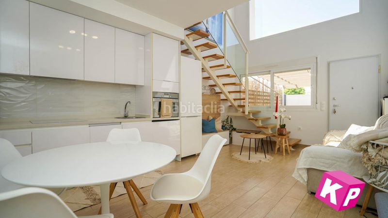 Foto a2bdd53d-f4e7-4aa4-9a65-eed3c2f27d4b. Casa amb piscina a Monte y Mar Santa Pola