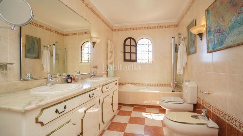 Foto 4da7ca5c-2b03-49dd-8f03-fa97f938b775. Casa amb aparcament piscina a calas Santa Pola este Santa Pola