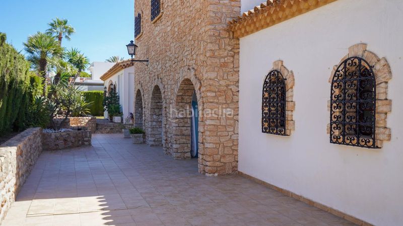 Foto fbed559d-8b78-4429-b925-8f2864b3db35. Casa amb aparcament piscina a calas Santa Pola este Santa Pola
