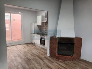 Casa pareada en Valldoreix. Casa pareada recin reformada