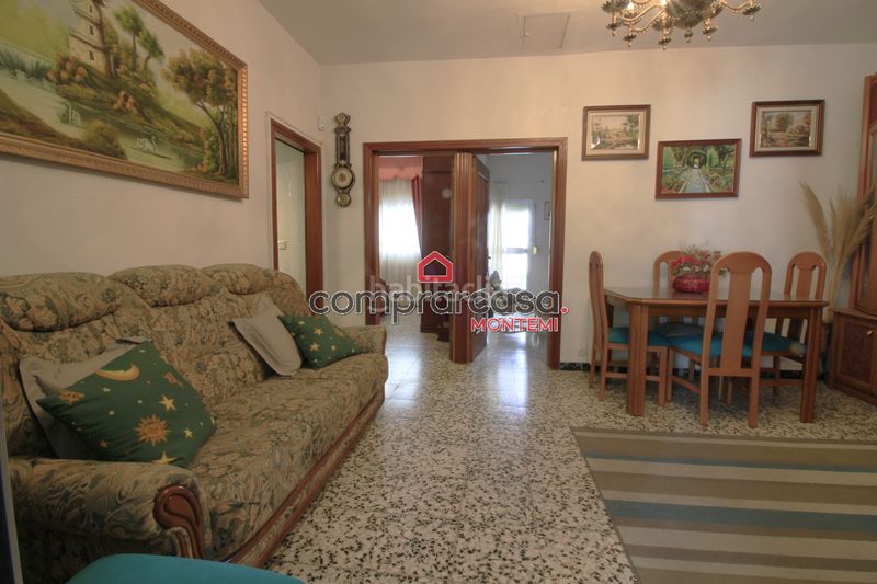 Foto 359df2c3-93ac-4437-8e35-e4e87f93f358. Casa adossada amb calefacció a San Isidro Getafe