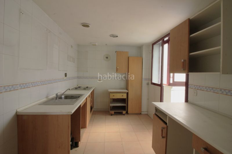Foto 4b972bc4-8244-4f36-8588-8e5d2810baf2. Pis amb aparcament piscina a Valdebernardo-Valderribas Madrid