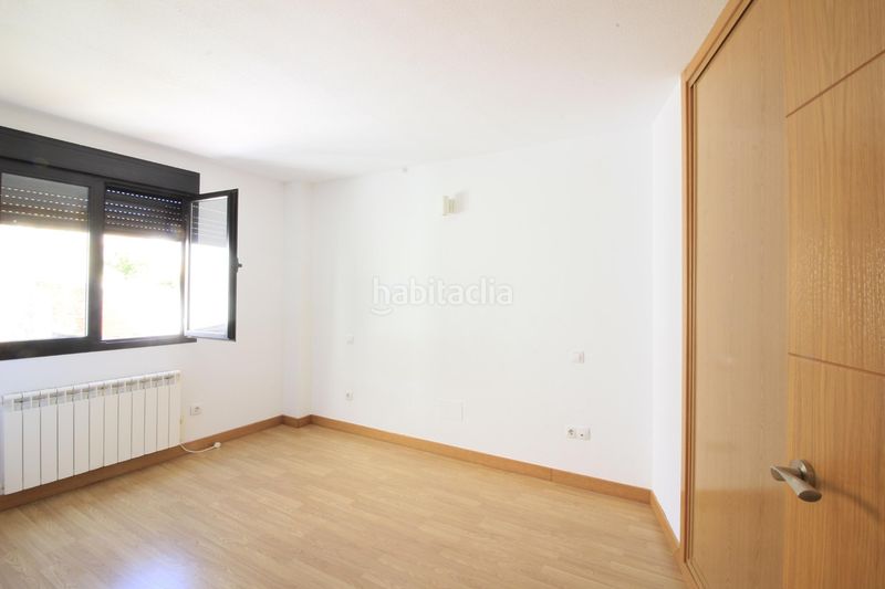 Foto 47e4b650-f079-4fa5-8dad-cc42292c5aef. Duplex with heating parking in Casarrubios del Monte