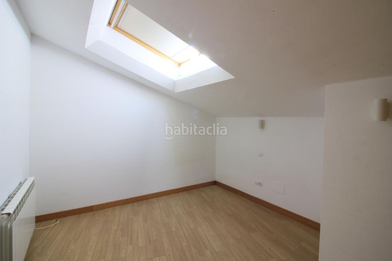 Foto bf04c262-5b73-42c9-9043-b5ffd2ad6e12. Duplex with heating parking in Casarrubios del Monte