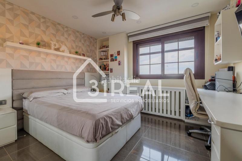 Foto 5cd70efe-1686-4459-bfc6-a98e21b2d63e. Attico con riscaldamento parcheggio piscina in El Puerto Coslada