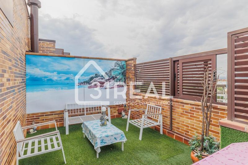 Foto 6b4047b8-8040-44c2-aed8-e03226603278. Attico con riscaldamento parcheggio piscina in El Puerto Coslada