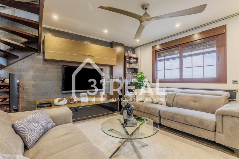 Foto bd6fc0e9-c28a-446f-85bd-471f6b126e7f. Attico con riscaldamento parcheggio piscina in El Puerto Coslada