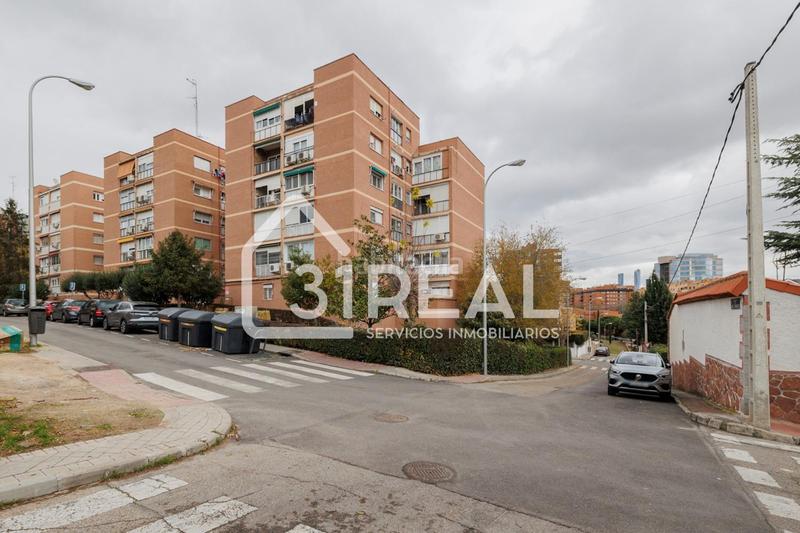 Foto 01208e60-fce3-411a-a855-dc2d1e94a301. Flat with heating in Peñagrande Madrid