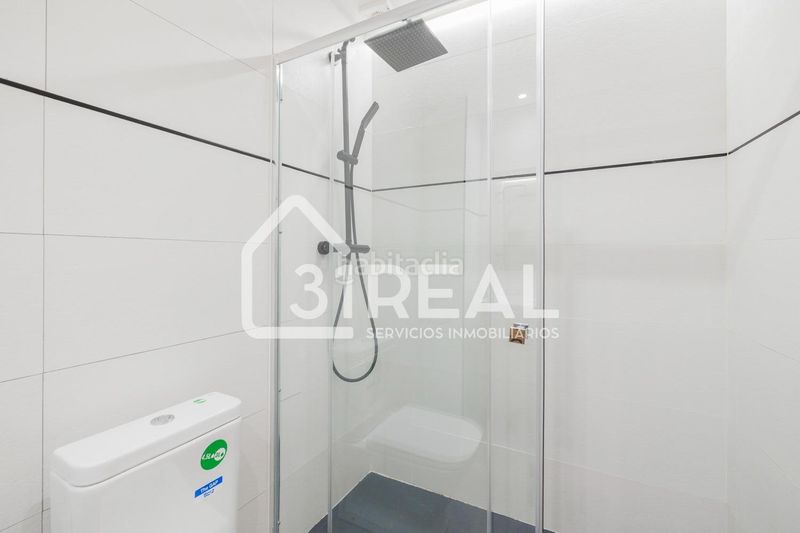 Foto b9b378de-fd10-4d00-8768-6d3d8fe41a7a. Pis amb calefacció aparcament a Palacio Madrid