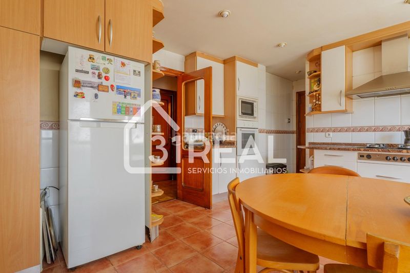 Foto dd5ac761-243f-4215-bfc6-9e7bcb5fdabe. Pis amb calefacció aparcament a Hispanoamérica-Bernabéu Madrid