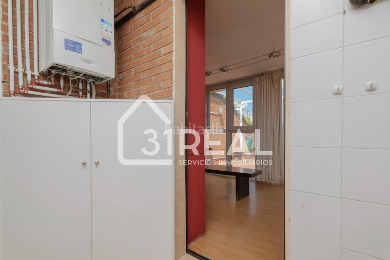 Foto 9399c662-8a72-4a21-9c5b-20b3adb2463a. Àtic amb calefacció aparcament piscina a Peñagrande Madrid