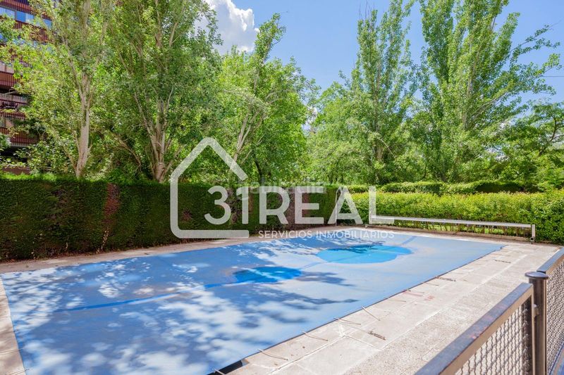 Foto ed005603-5775-45fd-91af-0c7ab0f21272. Àtic amb calefacció aparcament piscina a Peñagrande Madrid