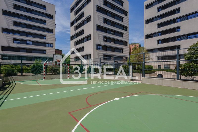 Foto 01f2aa46-c517-49d1-9c32-b2a8b3d33e96. Pis amb calefacció aparcament piscina a Ensanche de Vallecas-La Gavia Madrid