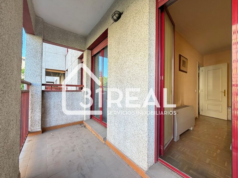 Foto 0cb51dce-6a85-4903-935a-7b3efe56e3d7. Pis amb calefacció aparcament a Peñagrande Madrid