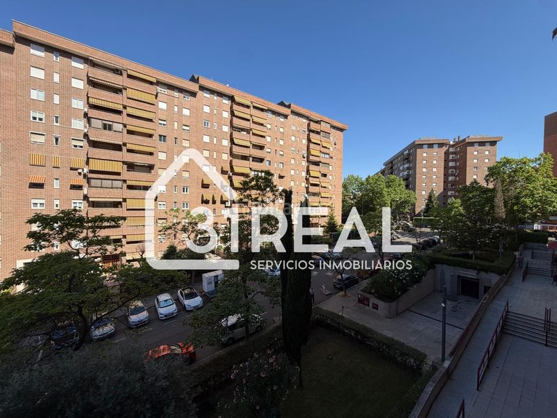 Foto c52219cb-4cf3-4663-8484-474da969e688. Pis amb calefacció aparcament a Peñagrande Madrid