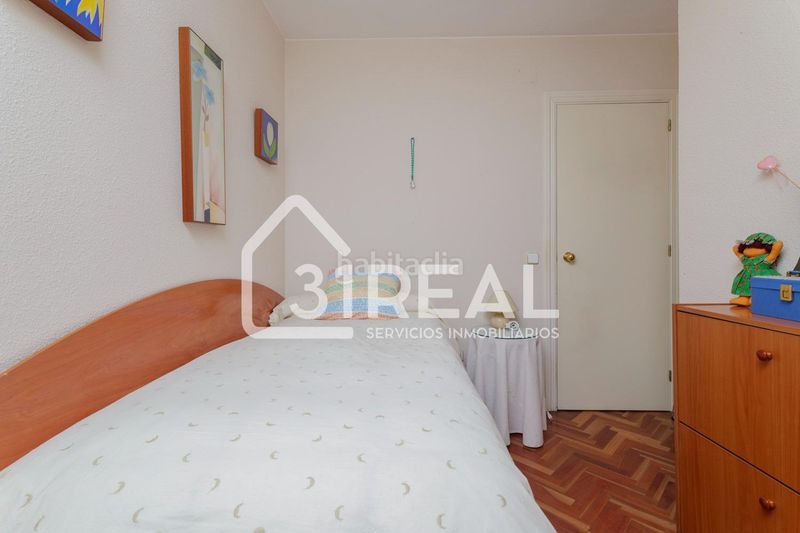 Foto 065b9b22-b6ca-4173-a938-9c813029ff9a. Pis amb calefacció aparcament piscina a Peñagrande Madrid