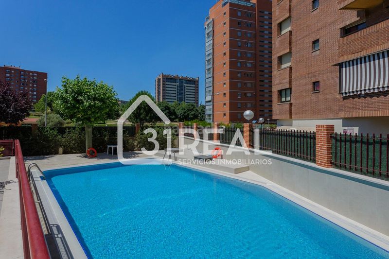 Foto 57521d2d-a687-4366-80c8-33595e6dea14. Pis amb calefacció aparcament piscina a Peñagrande Madrid