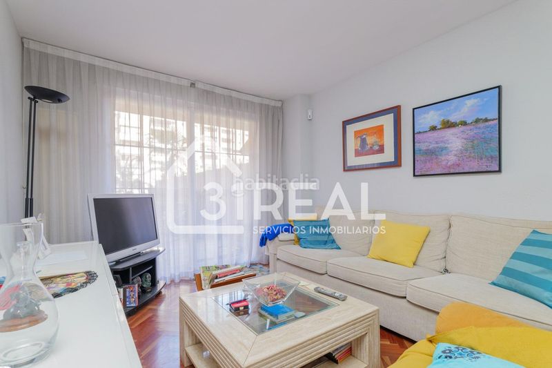 Foto 5b9c8483-7004-4540-ad22-d1f51d6aa3fb. Pis amb calefacció aparcament piscina a Peñagrande Madrid